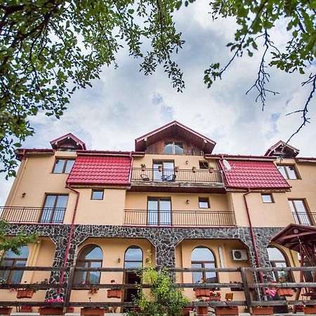 Hotel Heaven Sălişte Exteriér fotografie