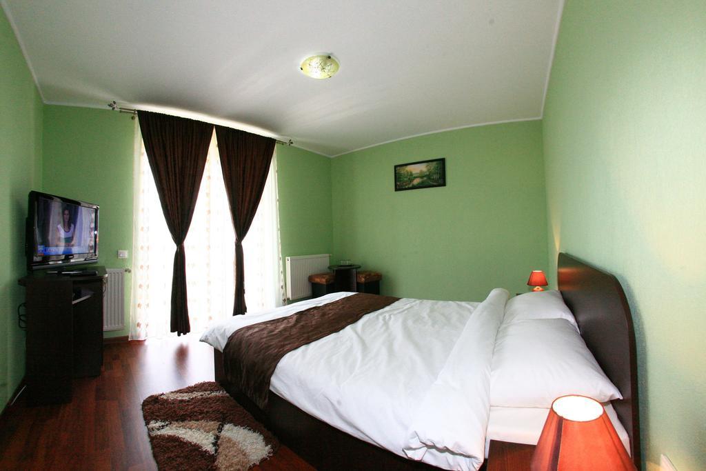 Hotel Heaven Sălişte Pokoj fotografie