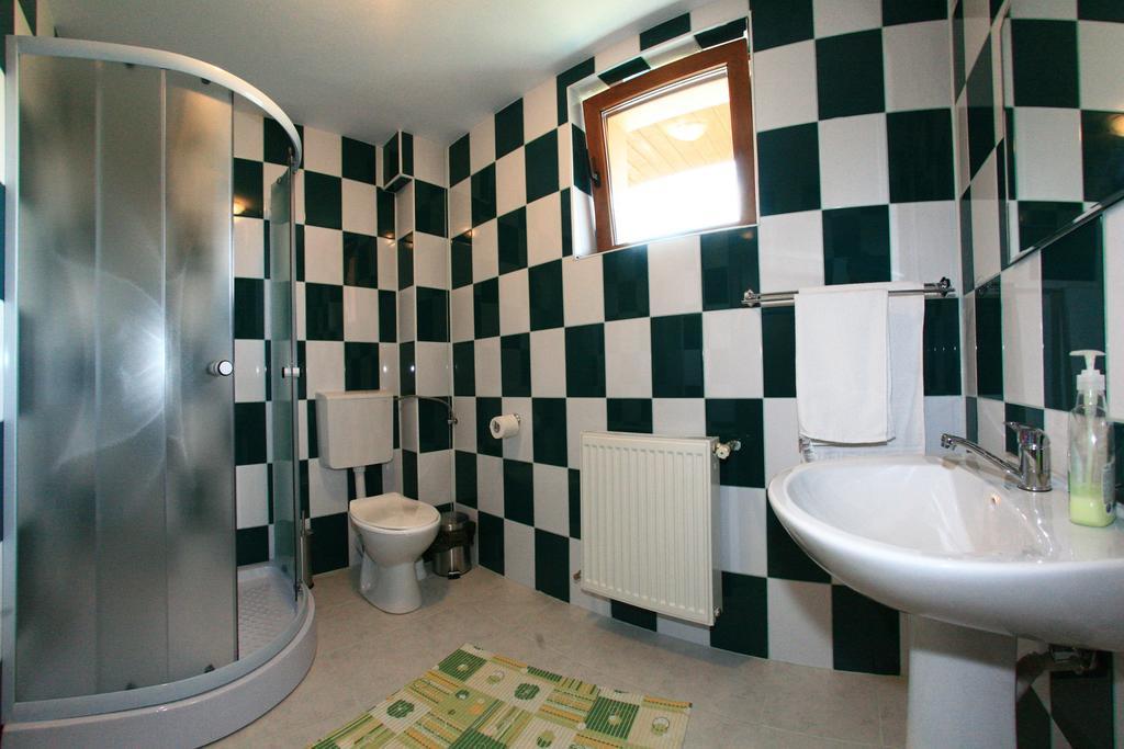 Hotel Heaven Sălişte Pokoj fotografie