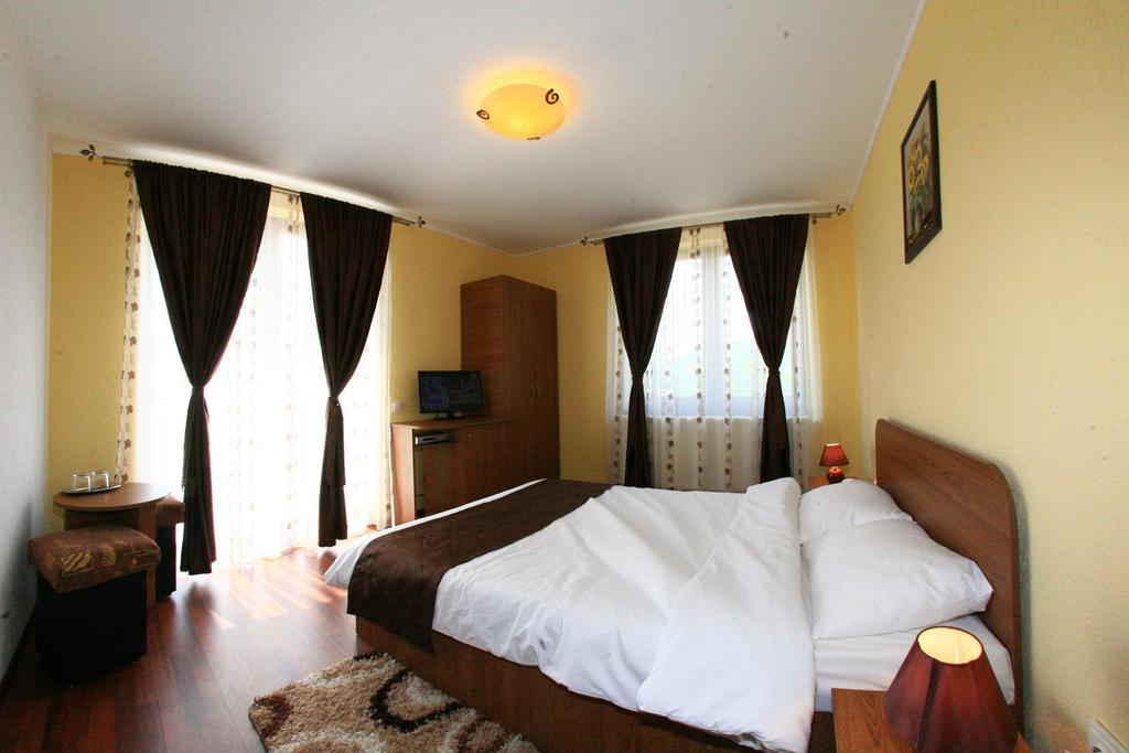 Hotel Heaven Sălişte Pokoj fotografie